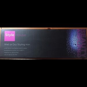 Style house wet or dry styling iron